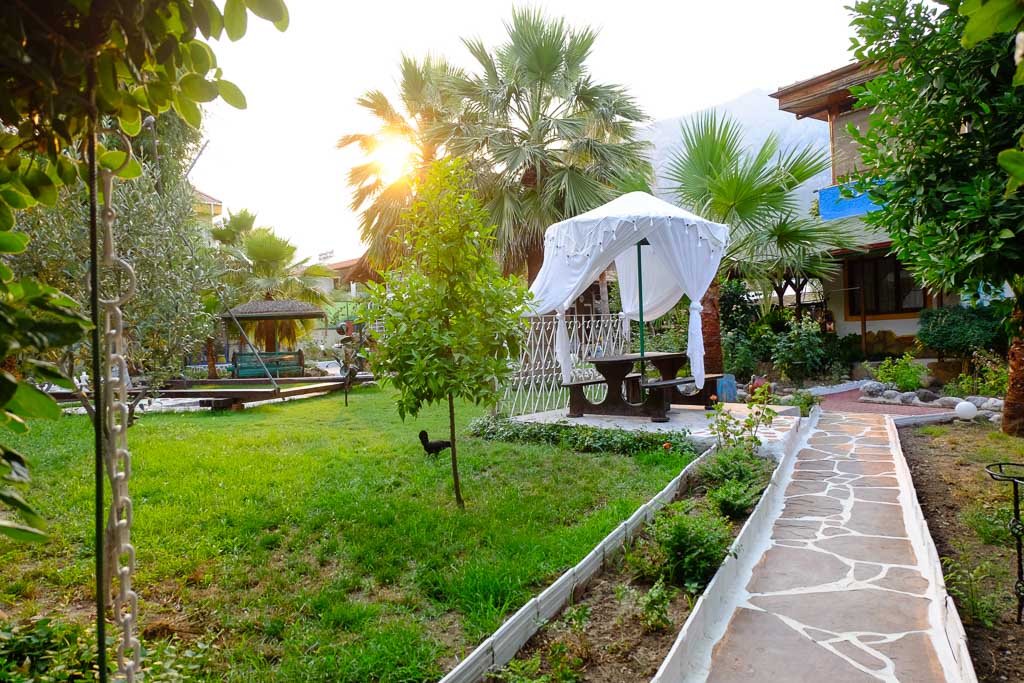 Garden stay
