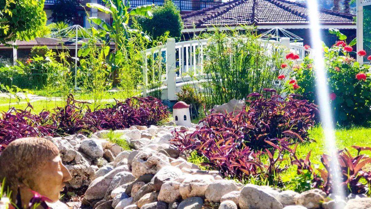 Mediterranean garden at the Erendiz Garden Hotel