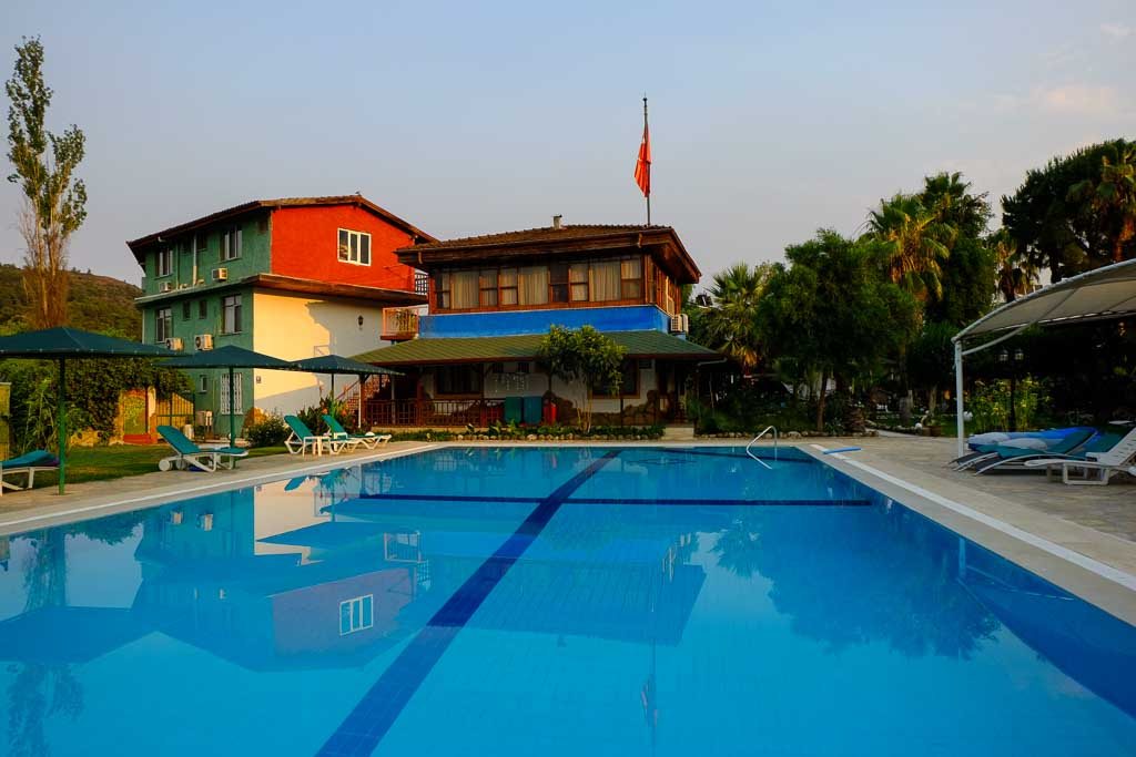 Pool — Erendiz Garden Hotel