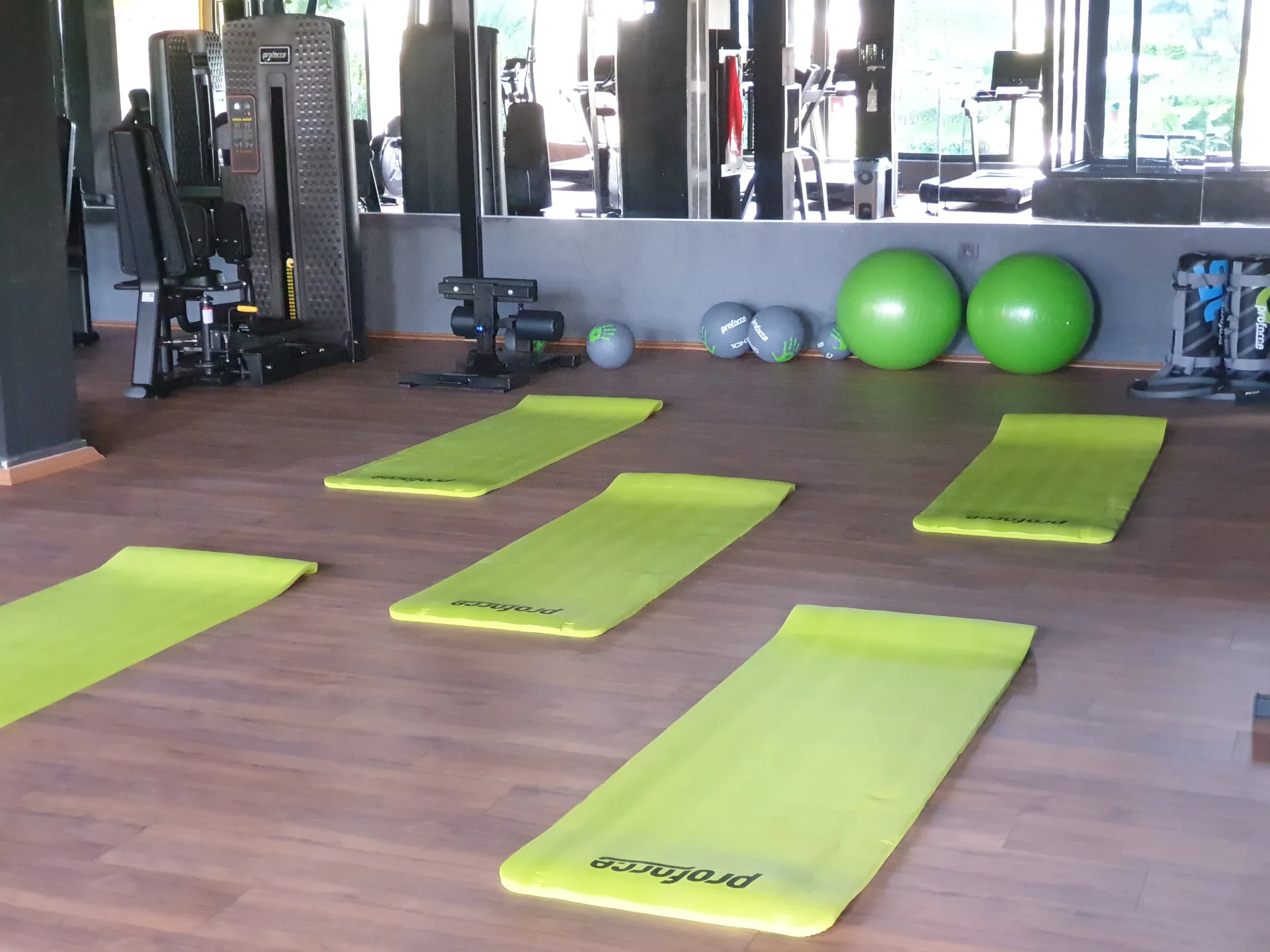Mats and exercise balls at Oxygen gym (Archive photo, 2021)