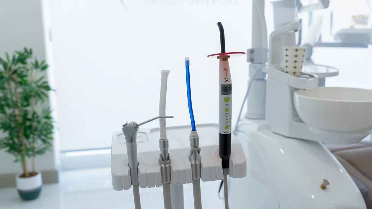 Equipamiento de una sala dental