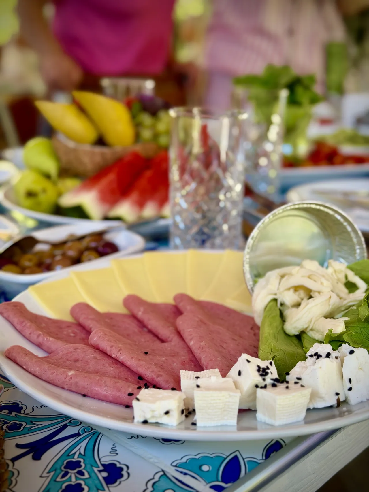 Cheese, cold cuts and vegetables to share.